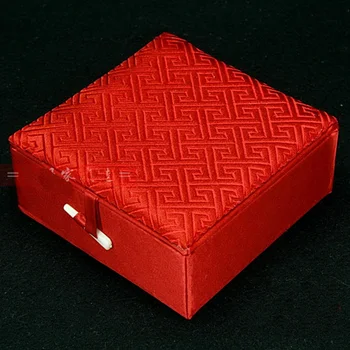 Подарък Кутия тъкан брокат Палиндрома коприна за дисплея на бижута повод гривната е водеща картонени Кутии пълни с памук за опаковката